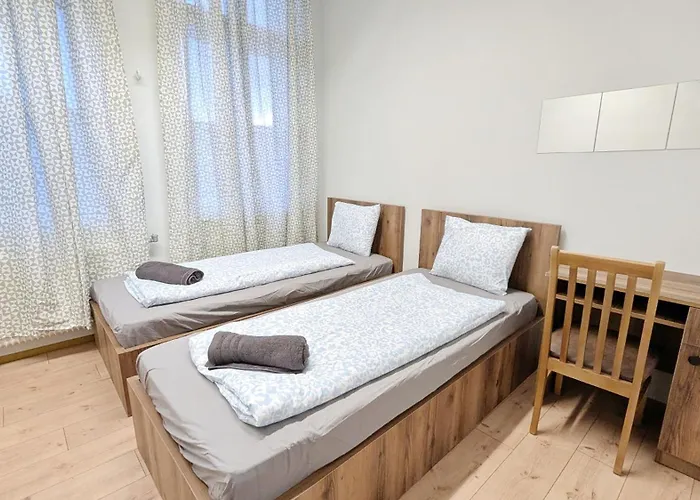 Spacious - 15 Min From Airport & Center, 5 Min From Main-bus Station Ez9 Viena