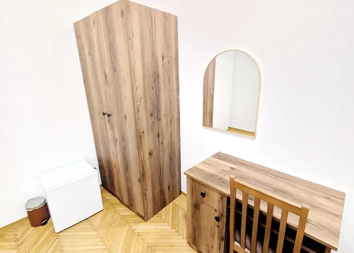 Spacious - 15 Min From Airport & Center, 5 Min From Main-bus Station Ez9 Viena