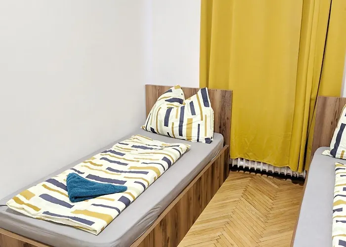 Hospedagem domiciliar Spacious - 15 Min From Airport & Center, 5 Min From Main-bus Station Ez9