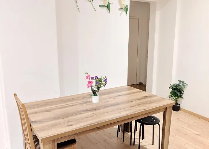 Spacious - 15 Min From Airport & Center, 5 Min From Main-bus Station Ez9 Hospedagem domiciliar *